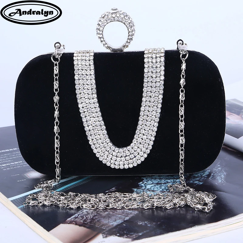 

Andralyn 2018 New Arrival Evening Bags Diamond Finger Ring Design Black Clutch Bag for Female Wedding Bride Chain Shoulder Bag