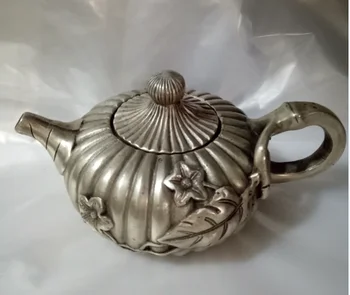 

Chinese Tibet antique bronze sculpture art antique bronze art bronze ornaments of pure copper teapot