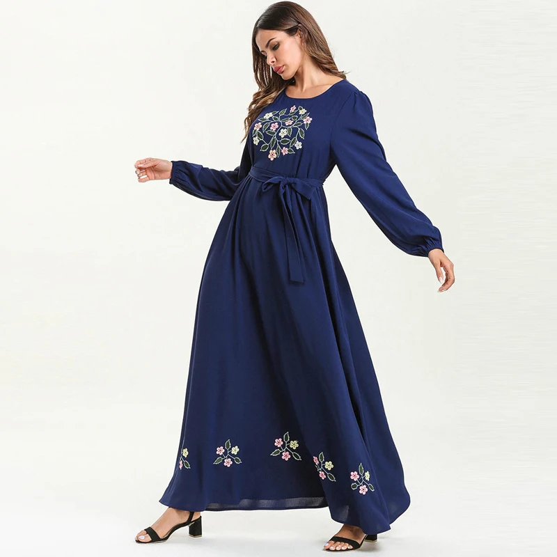 10559213978_1914155520