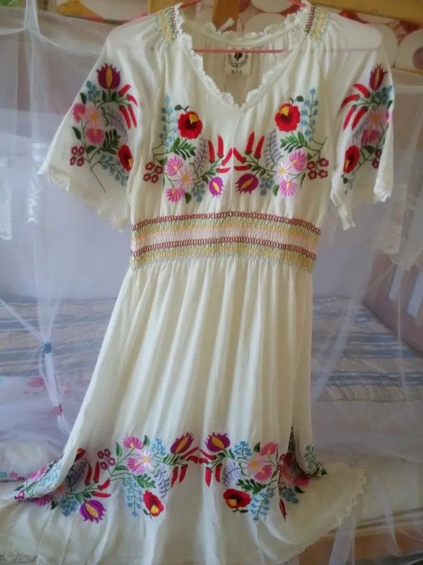 Линетт's chinoiseroy разноцветное цветочное винтажное бежевое платье с расклешенными рукавами, дизайнерское длинное цельнокроеное платье