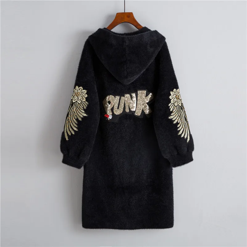 Koop Womens Faux Fur Jas 2019 Mode Vrouwelijke Lange Gedrukt Brief Overjas Capuchon Herfst Winter Volledige Mouw Warm Casual