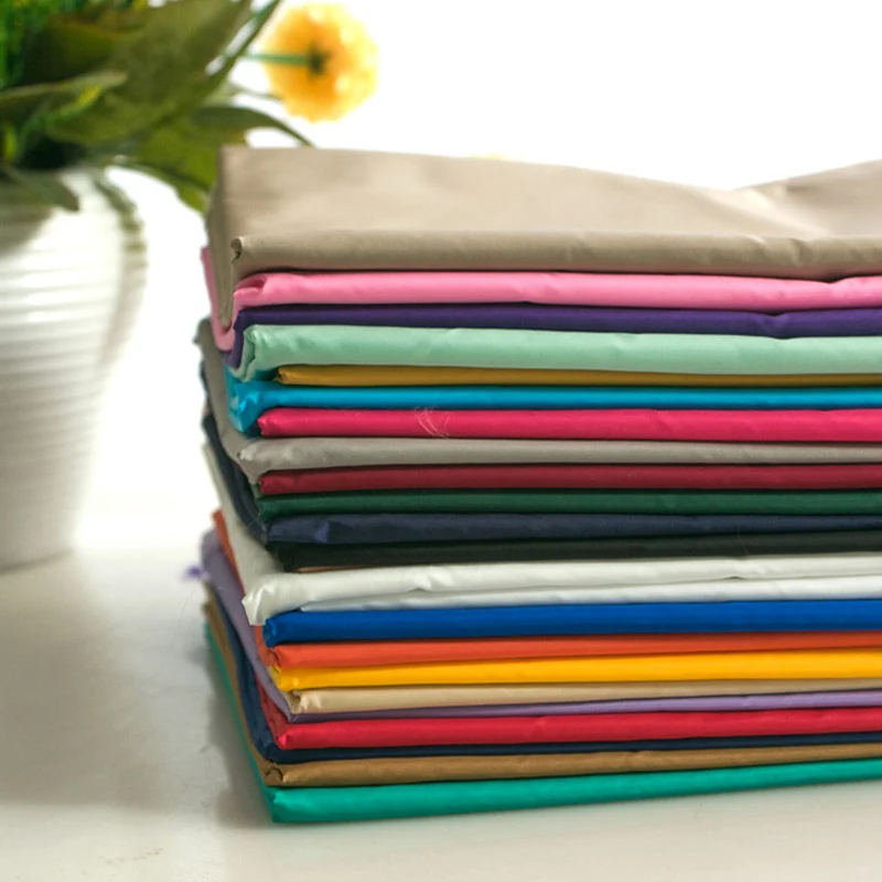 

Plain Woven Solid Dyed Anti-static 70D Nylon Fabric For Jacket