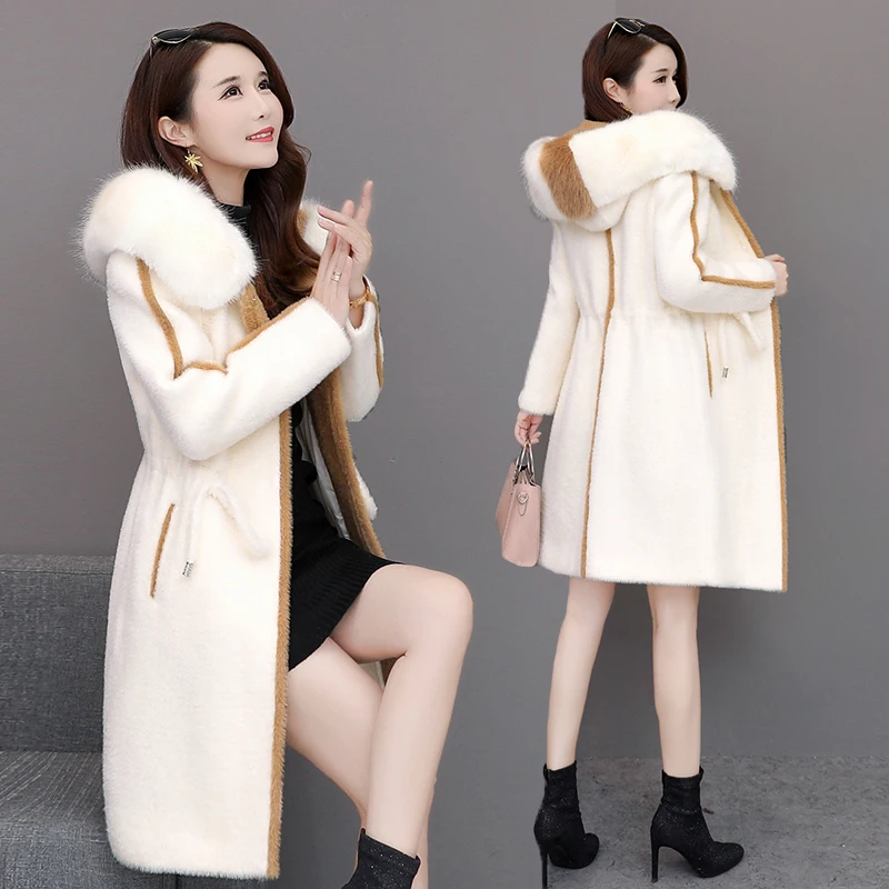 

2019 Golden Mink Fleece Overcoat Female Mink Fleece Winter Style New Fashion Korean Version Mid-long Hat Fabric Overcoat