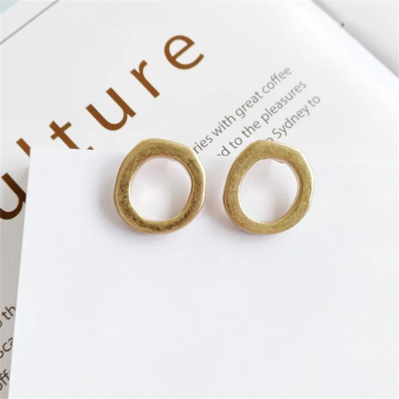 8976103651_2018554361