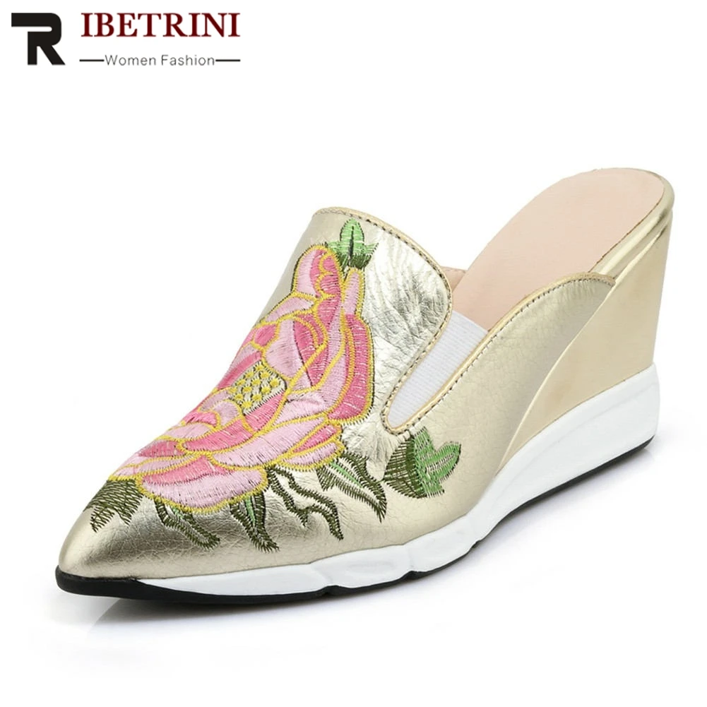 

RIBETRINI 2019 Summer Genuine Leather Emborided Wedges Pointed Toe Best Quality Slippers Mule Shoes Women