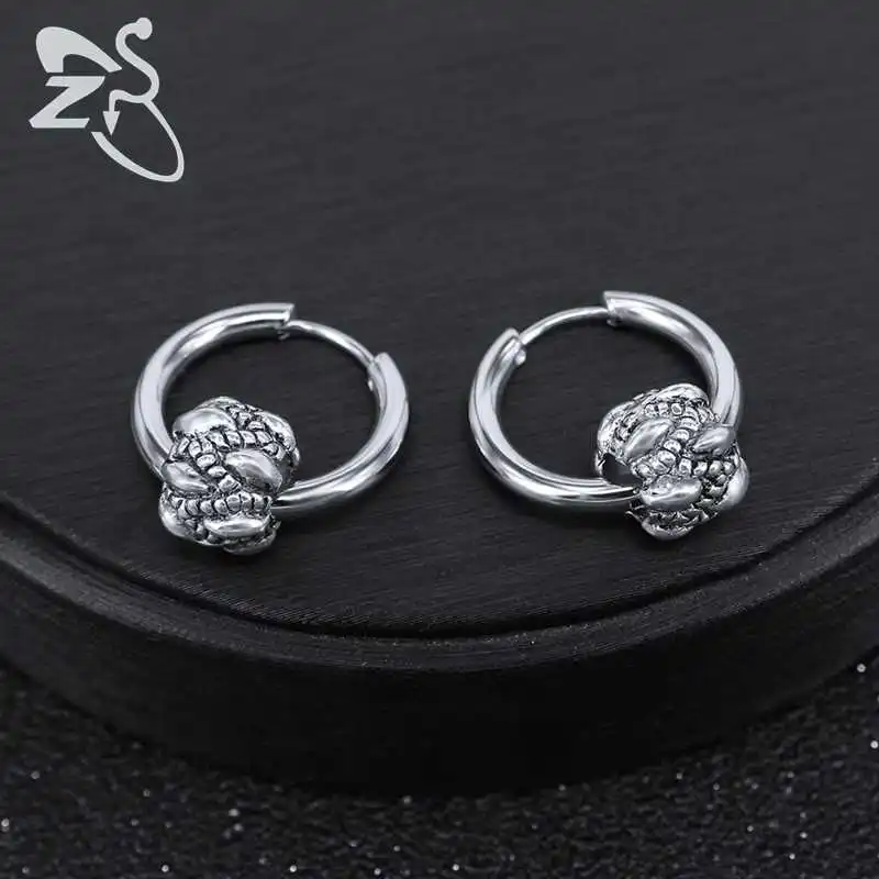 round earrings