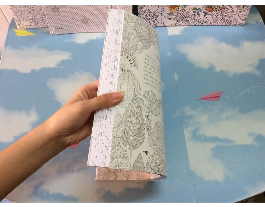96 Page English Edition Animal Kingdom Coloring Book For Children Adults Relieve Stress Drawing Secret Garden Colouring Book (2)