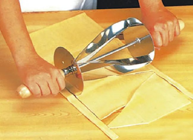 Высокое качество из нержавеющей стали Треугольник прокатки тесто резак для приготовления круассан треугольник прокатки нож для круассан хлеб