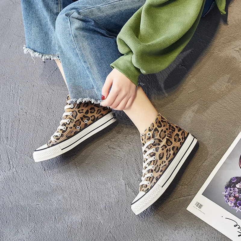 

2019 new fashion casual shoes 72.14