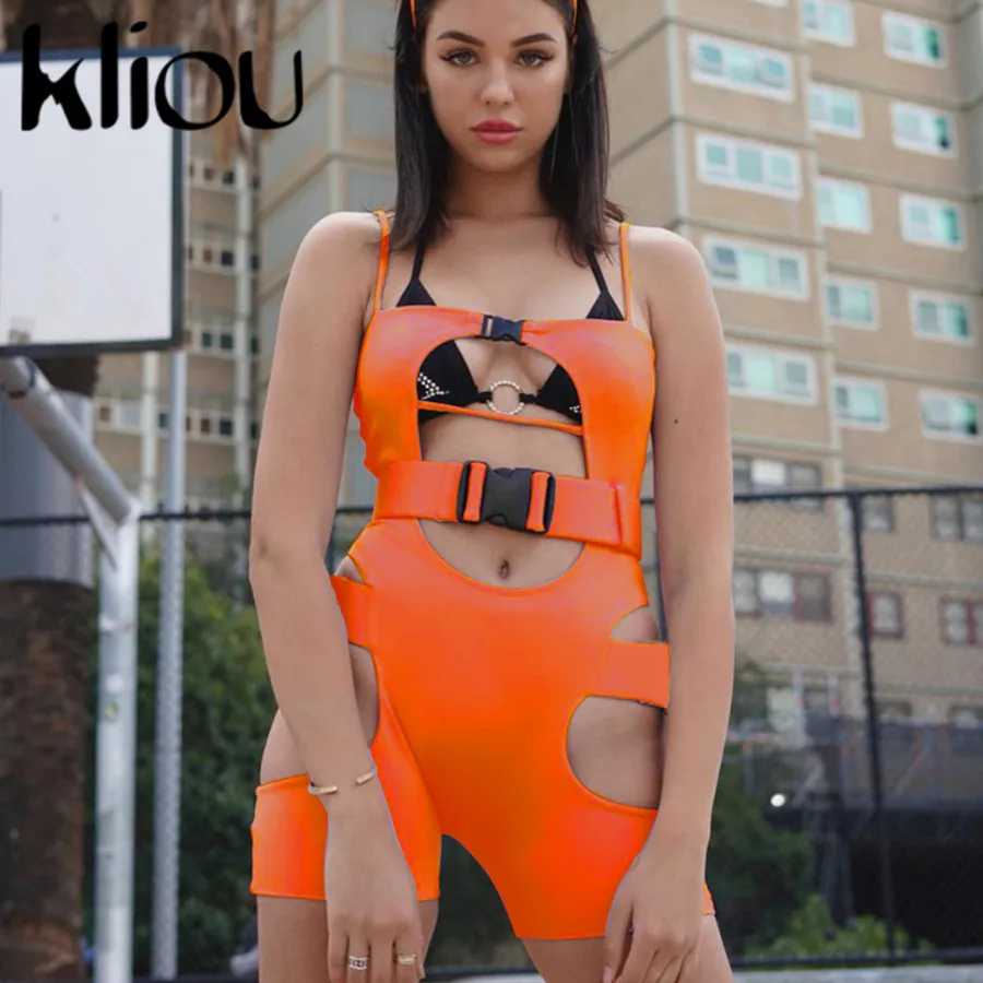 Kliou النساء مثير playsuit الجوف خارج مع حزام حزام عارية الذراعين أكمام مثير السيدات ارتداءها 2019 الصيف الأزياء نحيل السروال القصير