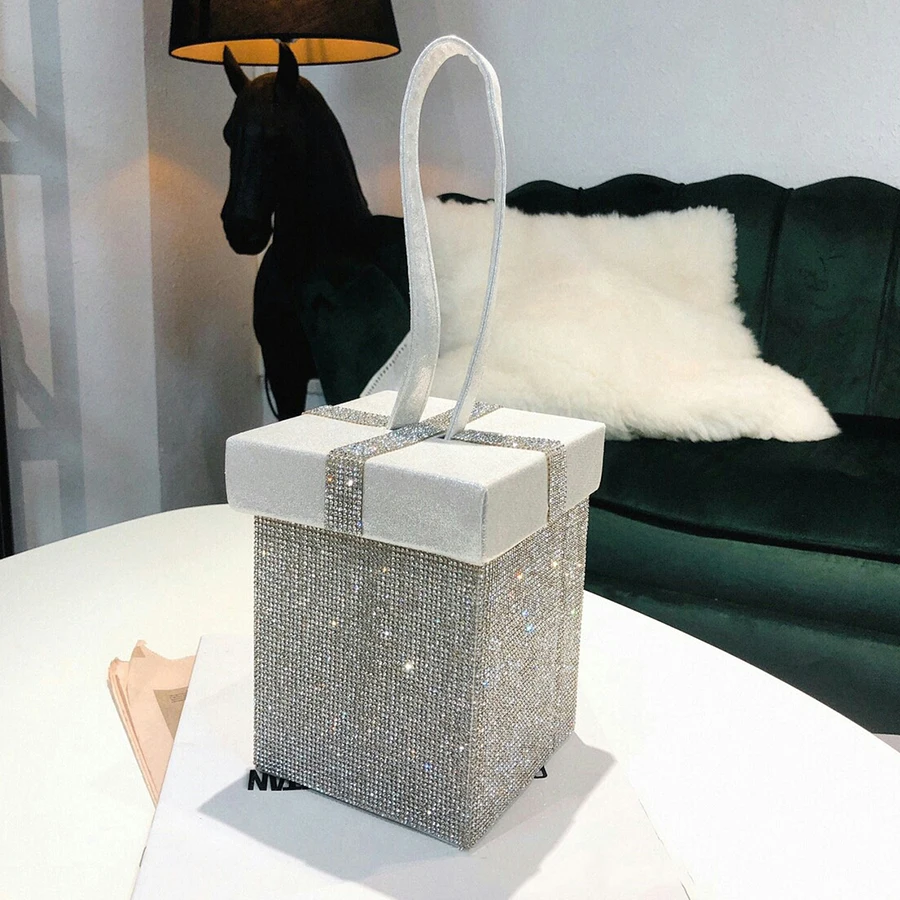 

Luxury Diamonds Pearl Box Handbags Women Bag Casual Diamond Party Wedding Clutch Bags Ladies Small Phone Purses for Women 2019
