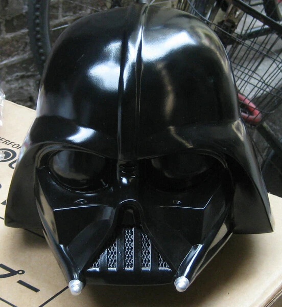 Star-Wars-Helmet-Piggy-Bank-Star-Wars-Revoltech-Darth-Vader-PVC-Action-Figure-Collectible-Model-Toy.jpg