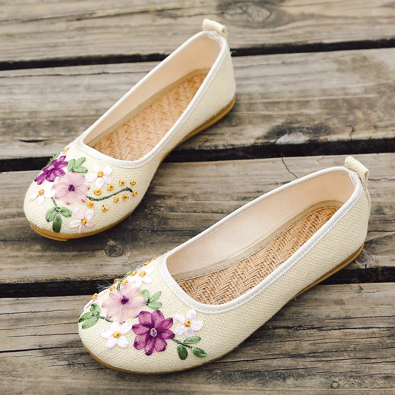 

Women Flats Embroidered Ladies Loafers Slip On Women Casual Shoes Round Toe Cotton Fabric Ballerina Flat Shoes Sapato Feminino