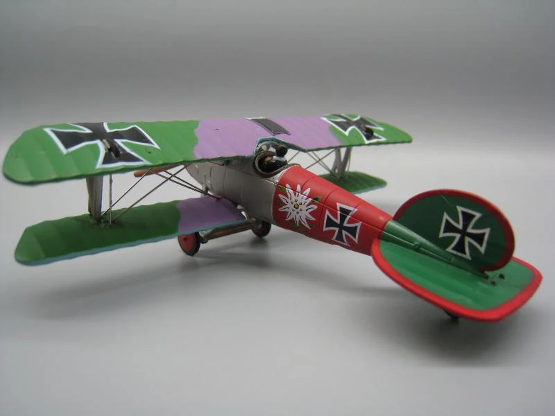 1/72 модель Первой мировой войны Albatros D.V двухъядерный истребитель сплав Коллекционная модель