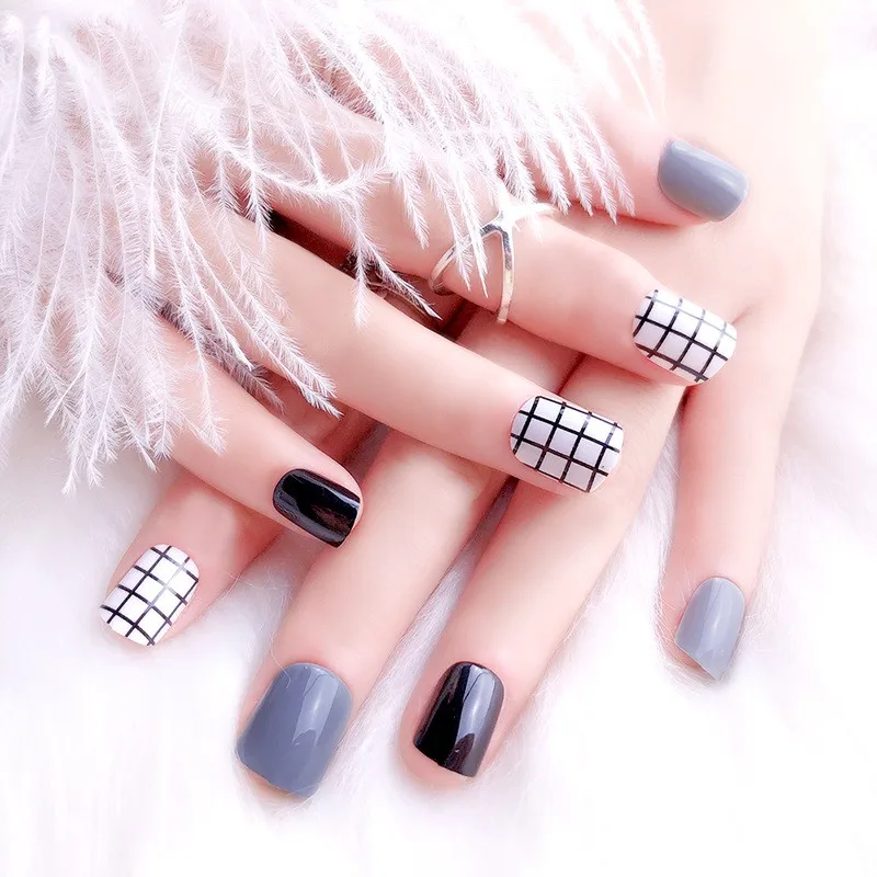 

New Toe Nails 24 Pieces of Fake Nails Luxe Look Finished Black White Gray Fake Nails Art Manicure Full Nail Nagels Matte Tips