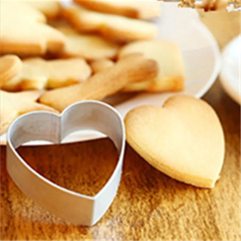 

MJ026 Loving Heart Shaped Kitchen DIY Decorating Cookies Baking Pastry Cutter Mould Aluminium Alloy Cake Tools Sugarcraft Mold