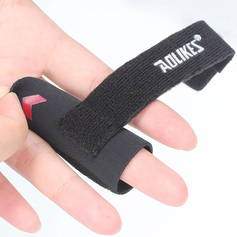 

1 PCS Professional Finger Guard Wrap Washable Adjustable Compression Joint Band Protector Basketball Volleyball Strap Bandage