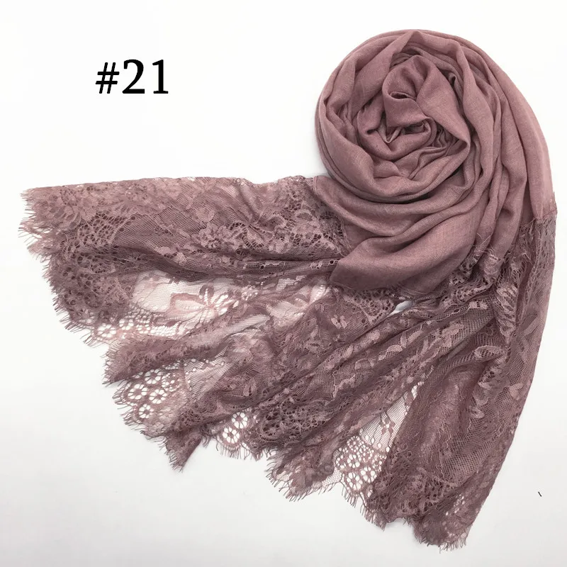 30 цветов Длинные двухсторонняя цветочные кружева шарфы элегантный Для женщин мусульманский хиджаб турецкий обертывания гладкое хлопчатобумажное полотно Макси кашне, шаль тюрбан - Цвет: 21 skin-purple