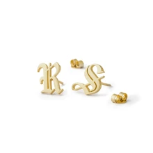 Серьги-гвоздики с милыми буквами на заказ для женщин и девушек, модные ювелирные изделия из нержавеющей стали, персонализированные маленькие серьги в старом английском стиле