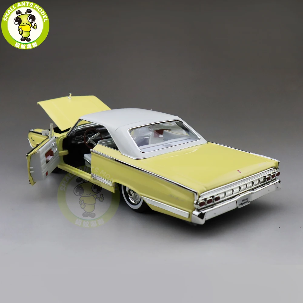 1/18 1964 MERCURY MARAUDER Road Signature литая под давлением Модель автомобиля игрушки для мальчиков и девочек подарок