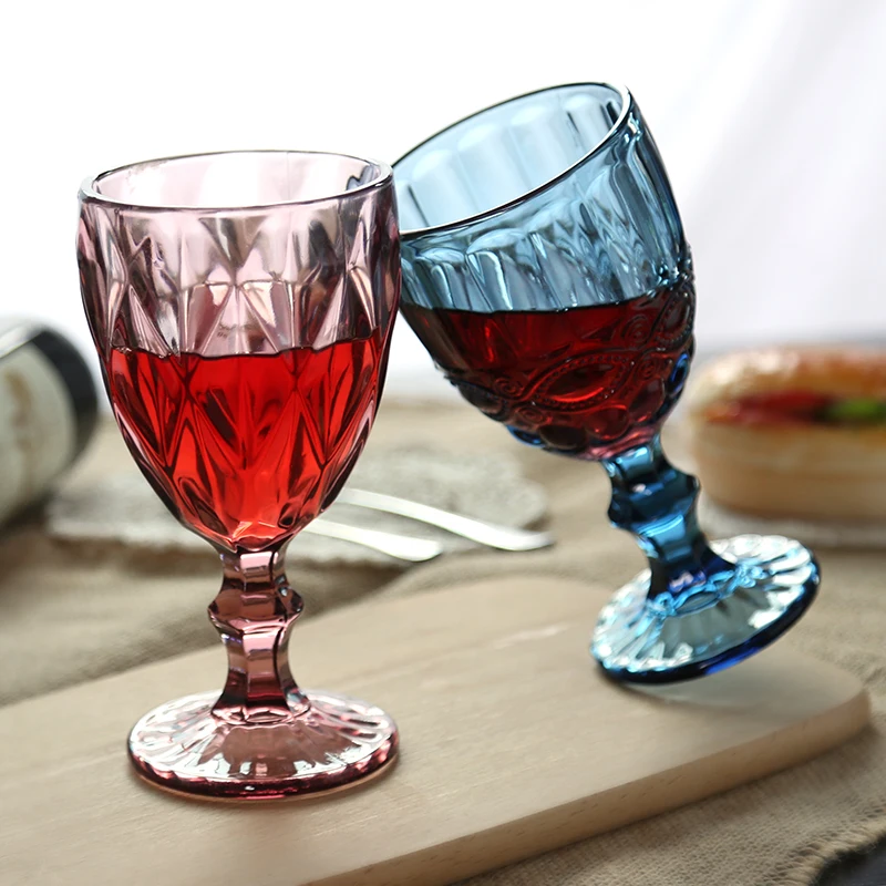 240 мл винтажная рельефная чашка для красного вина, гравированная стеклянная чашка для вина, домашняя чашка для сока, чашка для напитков, шампанского, разные цвета, бокалы для ног