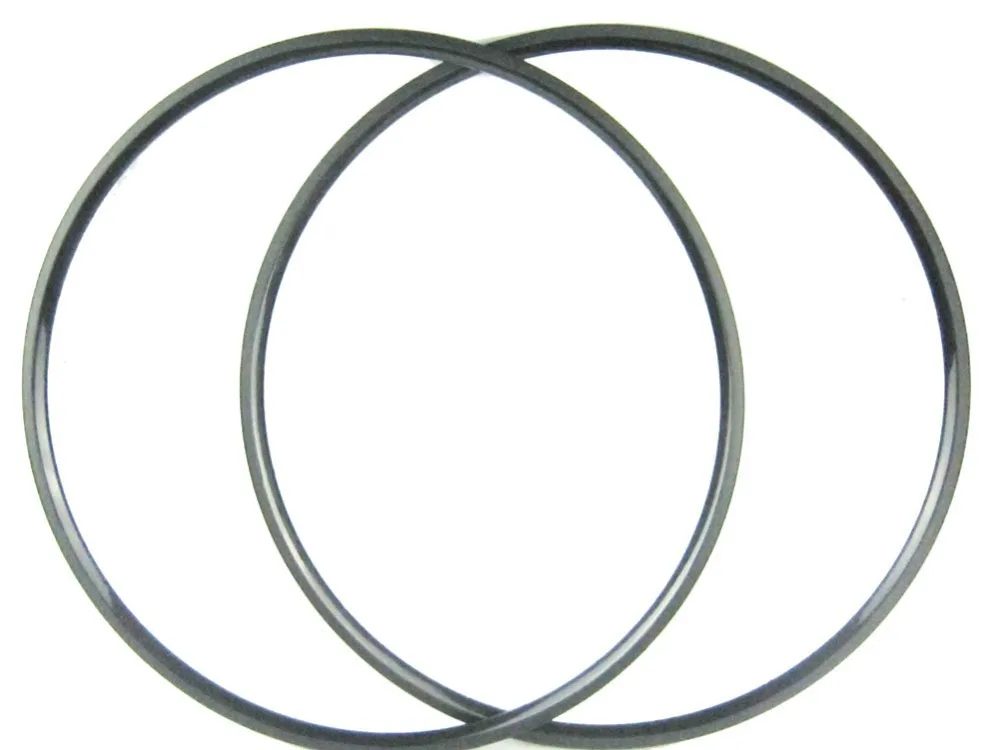 

One pair T700 carbon fiber material 24mm clincher 700C road bike rim set 20/24 holes front and rear