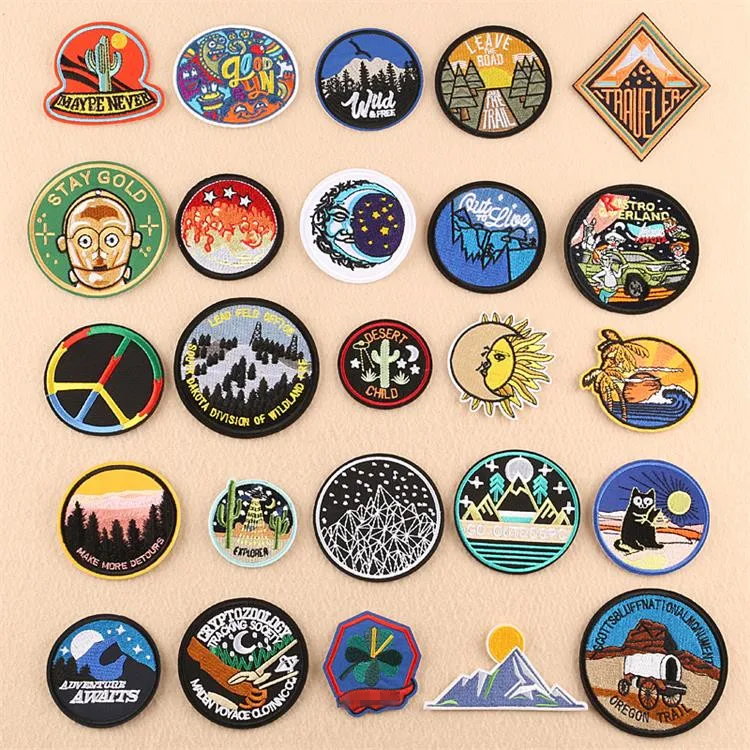 

New arrival 10 pcs Popular Badges Embroidered patches iron on Jeans coat tshirt bag shoe hat bag shoe Motif emblem accessory diy