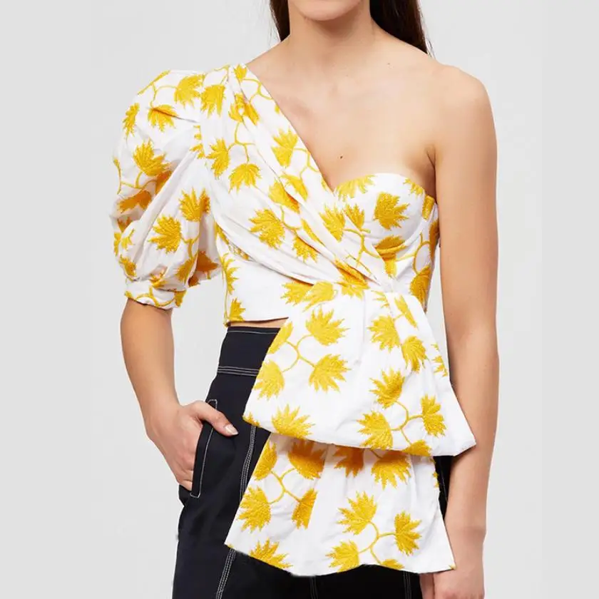 

2019 summer fashion skew collar Print Puff Half Sleeve Shirts Blouse Women Off Shoulder Irregular Crop Top