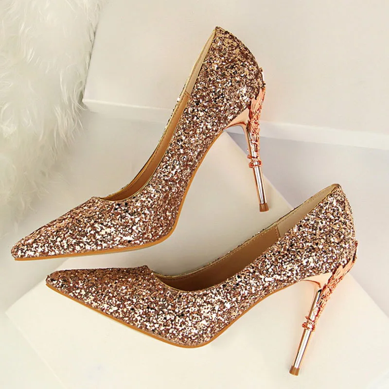 Boussac/Элегантные свадебные туфли-лодочки на необычном металлическом каблуке пикантные женские туфли-лодочки с острым носком на высоком каблуке модная обувь для вечеринок SWB0054