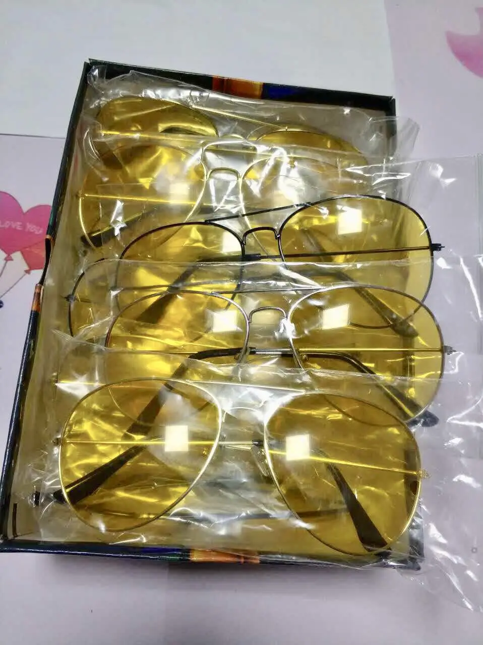 Car Night Vision Driving Glasses Anti-Glaring Yellow Lens UV400 Driver Safety Aviator Sunglasses Eye Wear Goggle For VW Audi Kia Car Night Vision Driving Glasses Anti-Glaring Yellow Lens UV400 Driver Safety Aviator Sunglasses Eye Wear Goggle For VW Audi Kia