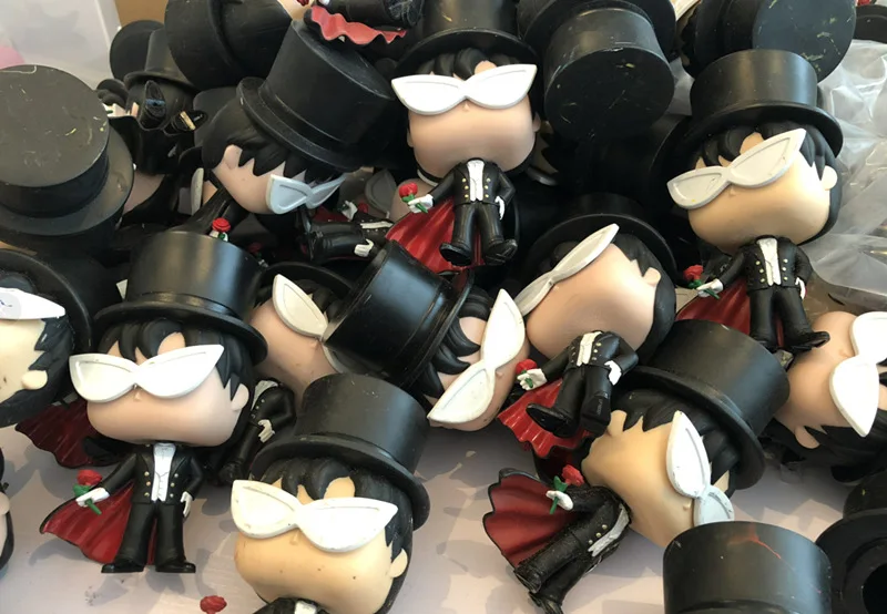 

Original Used Funko pop Anime: Sailor Moon - Tuxedo Mask Vinyl Action Figure Collectible Model Loose Toy Cheap No box
