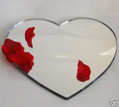 Зеркальная акриловая подставка для торта в форме сердца зеркальная 3d