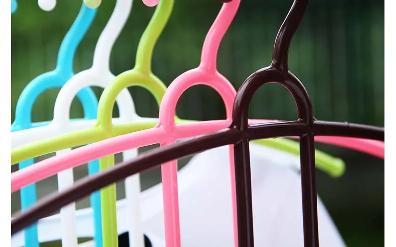 4415383506_985689983