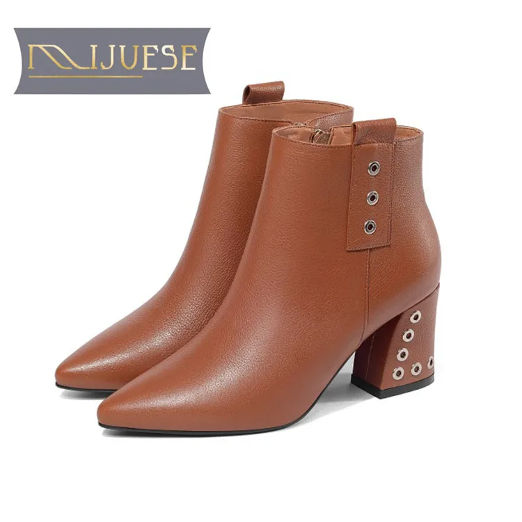 

MLJUESE 2019 women ankle boots soft cow leather rivets zippers camel color high heels boots winter short plush boots size 34-41