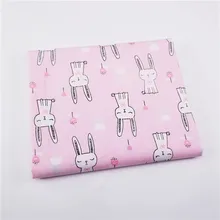 Мультяшная саржевая ткань с розовым кроликом для текстильного материала простыня мягкая ткань лоскутное Tecido детское постельное белье куклы