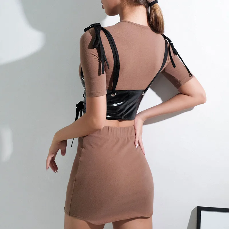 Женский черный укороченный топ на бретелях из искусственной кожи сексуальный с