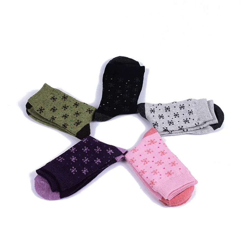 Зима 2020 модные чёрные Цветы Узор sox теплые белые короткие женские носки harajuku