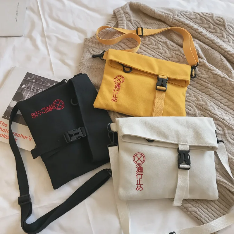 

New Creative Trend Ladies Shoulder Bag Fashion Printed Text Canvas Envelope Bag Trendy Casual Female Chic Crossbody Bag