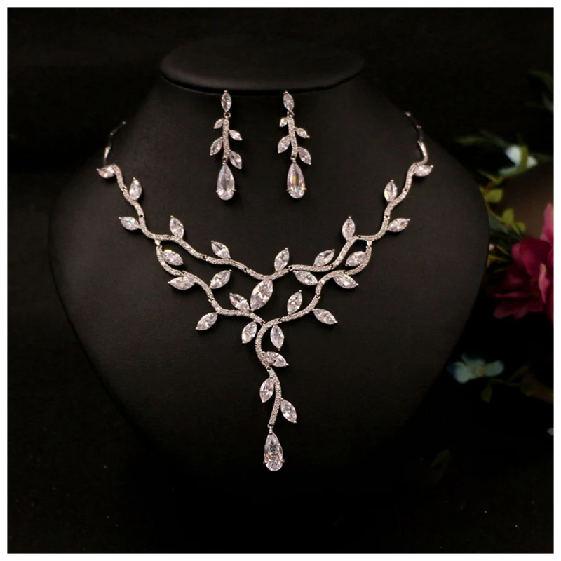 Zircon Wedding Jewelry Sets Choker Necklace Wedding Necklaces and Earrings for Women Floral Wedding Accessories Zircon Wedding Jewelry Sets Choker Necklace Wedding Necklaces and Earrings for Women Floral Wedding Accessories
