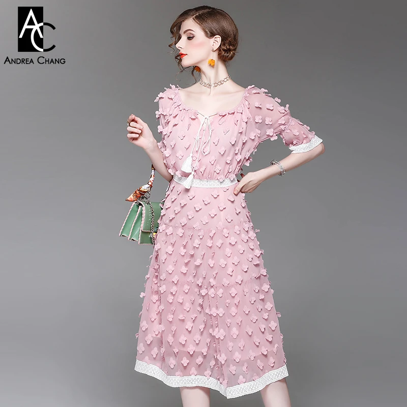 vestido branco e rosa