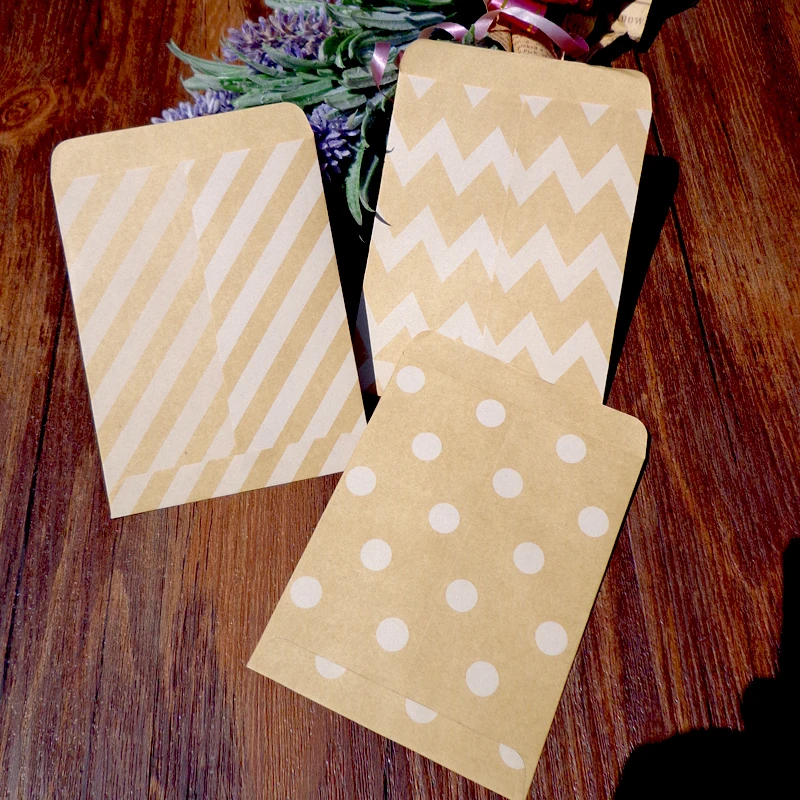 

30pcs Creative Kraft Envelope Dots Striped Zig Zag 3 Designs Gift Card Envelopes Party Favor Paper Bag