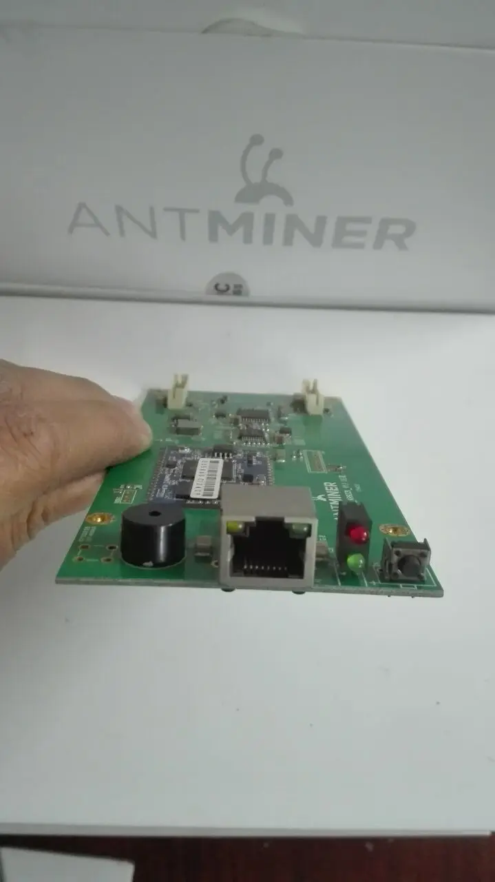 

Free shipping AntMiner S3 s3+ controlboard AntMiner S3 Bitcoin Miner 28nm 450GH ASIC Miner for The main control board.