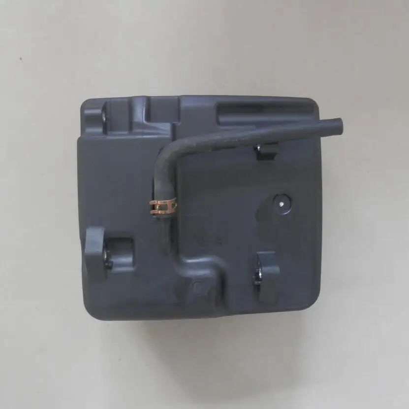 GT600 FUEL TANK PLASTIC MITSUBISHI 6HP 3