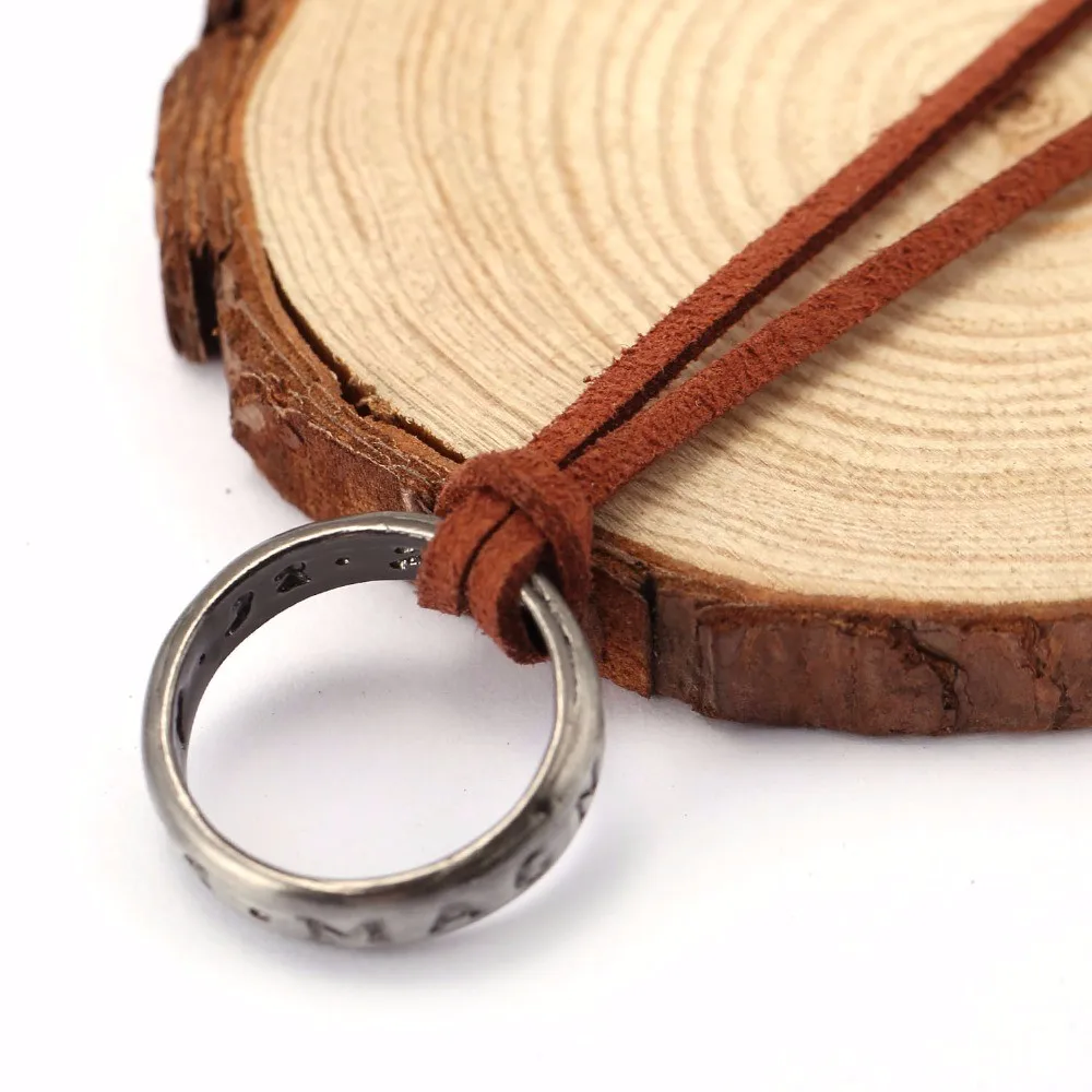 ZIDOM-hot-game-Uncharted4-Drake-ring-pendant-necklace-fashion-cool-necklace-for-unisex-anime-aficionado (1)