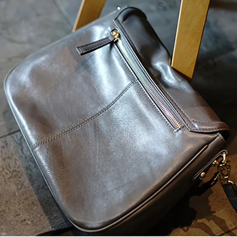 AETOO Simple fashion women's bag, leather large capacity soft cowhide shoulder bag, woven wide shoulder strap crossbody bag