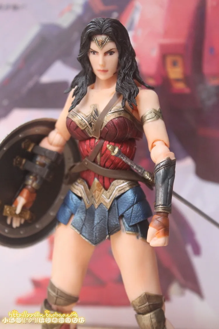 Play Arts Kai PA DC Comic Super Hero Wonder Woman Justice League Dawn Of Justice Batman vs Superman
