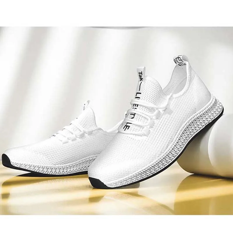 

Men Running Shoes 2019 Summer Air Mesh Breathable Adult Male Shoes Trends Comfortable Ultra Light Outdoor Sports Shoes YD419