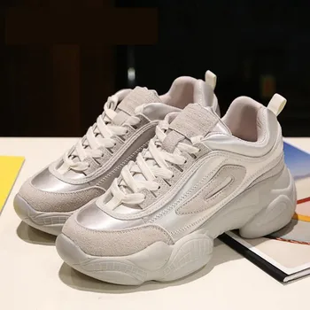 

2019 The new Sell well simple fashionable women's shoes spring trend Mixed colors Thick sole sports casual Women Single shoes