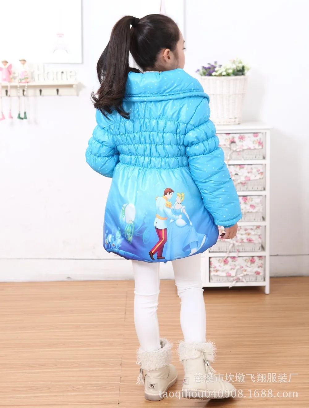 Зимнее пальто модели года для девочек верхнее пальто с длинным рукавом модели Снежная Королева хлопковая объемная детская одежда для малышей жакеты для детей