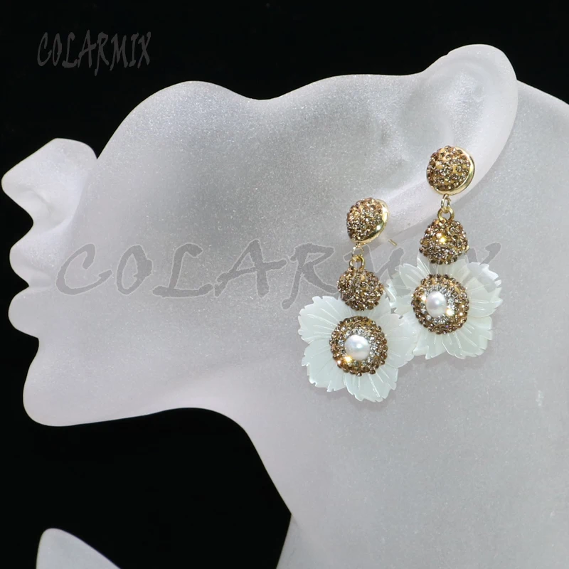 

4 Pairs Wholesale White shell flower earrings Pave Gold color rhinestone earrings Fashion jewelry earrings gift for lady 9153